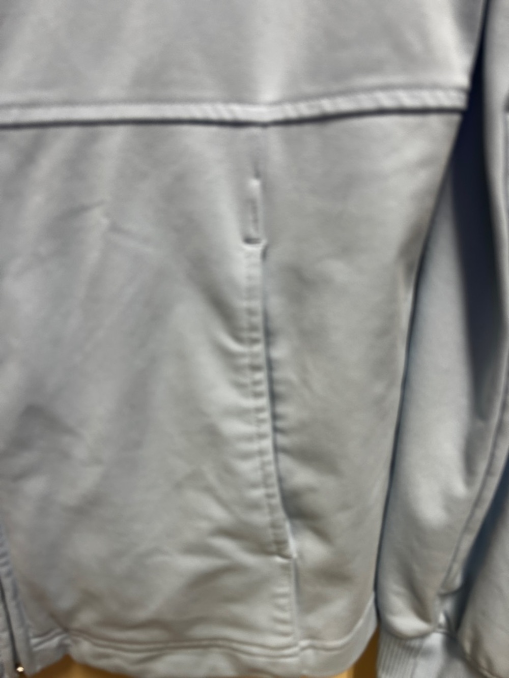 Adidas Women's Light Blue Full-Zip Performance Jacket, Size L - Picture 4 of 7